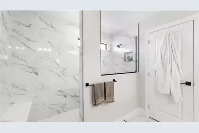 10428 Ventana Ln, Naples, FL 34120 - Photo 20