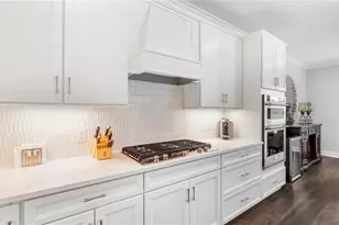 10428 Ventana Ln, Naples, FL 34120 - Photo 6