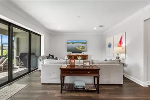 10428 Ventana Ln, Naples, FL 34120 - Photo 10