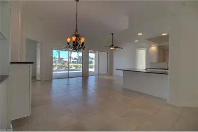 7681 Sicilia Ct, Naples, FL 34114 - Photo 10