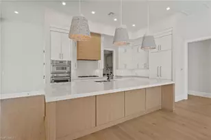 207 Monterey Dr, Naples, FL 34119 - Photo 8