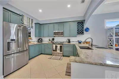 3577 Corinthian Way, Naples, FL 34105 - Photo 4