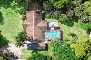 311 2nd St SE, Naples, FL 34117 - Photo 2