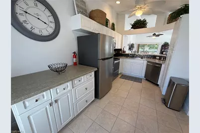 26699 Little John Ct #64, Bonita Springs, FL 34135 - Photo 4