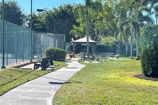 6795 Huntington Lakes Cir, Naples, FL 34119 - Photo 34