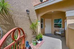 6795 Huntington Lakes Cir, Naples, FL 34119 - Photo 4