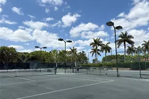 6795 Huntington Lakes Cir, Naples, FL 34119 - Photo 32