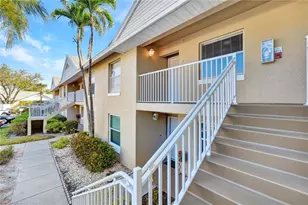 120 Pebble Shores Dr, Naples, FL 34110 - Photo 4