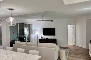 2140 Arielle Dr N, Naples, FL 34109 - Photo 4