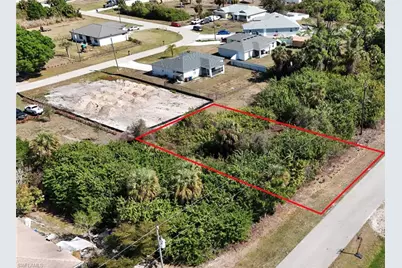 3722 Kelsey St, Fort Myers, FL 33905 - Photo 2