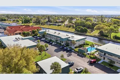 600 Valley Stream Dr #F9, Naples, FL 34113 - Photo 6