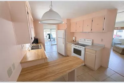 26110 Princess Ln, Bonita Springs, FL 34135 - Photo 6