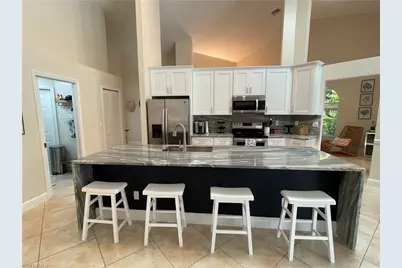 25260 Bay Cedar Dr, Bonita Springs, FL 34134 - Photo 4