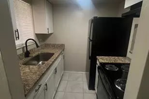 3953 Pearl St, Fort Myers, FL 33916 - Photo 4