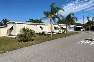 2727 Indianwood Dr, North Fort Myers, FL 33917 - Photo 2