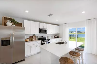 2506 27th St SW, Lehigh Acres, FL 33976 - Photo 6