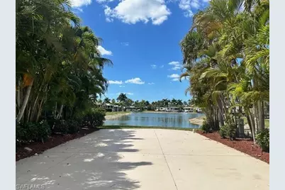 1343 Amethyst Lake Ln, Naples, FL 34114 - Photo 6