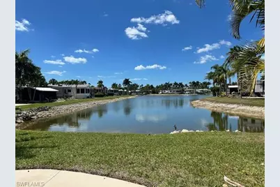 1343 Amethyst Lake Ln, Naples, FL 34114 - Photo 4