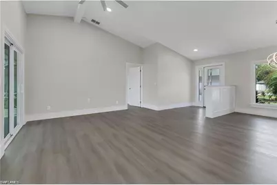 270 Madison Dr, Naples, FL 34110 - Photo 6