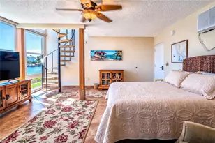 805 River Point Dr, Naples, FL 34102 - Photo 20