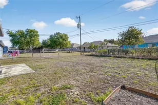 1413/1415 SE 23rd Pl, Cape Coral, FL 33990 - Photo 46