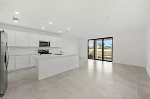 1562 Lake Jessup Cir, Cape Coral, FL 33909 - Photo 8