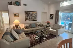 373 Fox Den Cir, Naples, FL 34104 - Photo 6