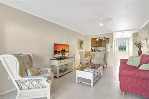 750 Mooring Ln, Naples, FL 34102 - Photo 6