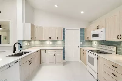 12801 Maiden Cane Ln, Bonita Springs, FL 34135 - Photo 12