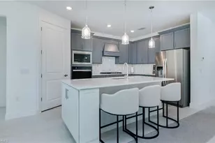 20167 KIngmont Dr, Estero, FL 33928 - Photo 4