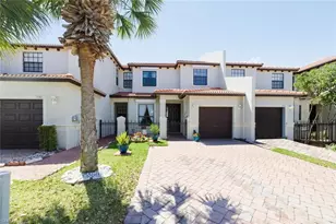 7577 Bristol Cir, Naples, FL 34120 - Photo 2