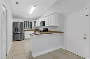 2130 Arbour Walk Cir, Naples, FL 34109 - Photo 2