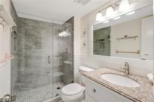 5 High Point Cir W, Naples, FL 34103 - Photo 2