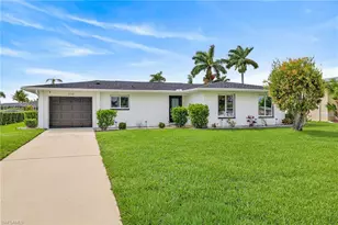 1722 SE 28th St, Cape Coral, FL 33904 - Photo 2