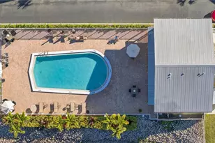 4617 Bayshore Dr, Naples, FL 34112 - Photo 2