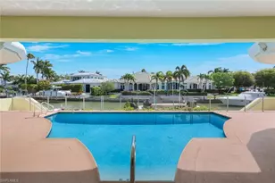 2147 Snook Dr, Naples, FL 34102 - Photo 32