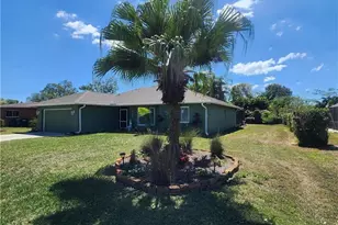 188 Willoughby Dr, Naples, FL 34110 - Photo 2