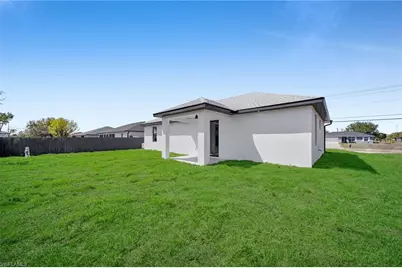 921 Chiquita Blvd N, Cape Coral, FL 33993 - Photo 34