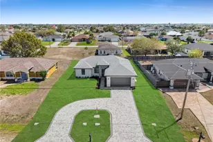 921 Chiquita Blvd N, Cape Coral, FL 33993 - Photo 38