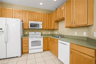 7820 Sandpine Ct, Naples, FL 34104 - Photo 12