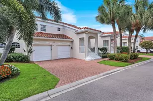 400 L'Ambiance Cir, Naples, FL 34108 - Photo 2