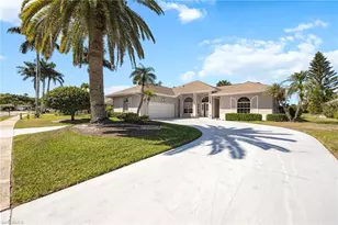 867 St Andrews Blvd, Naples, FL 34113 - Photo 4