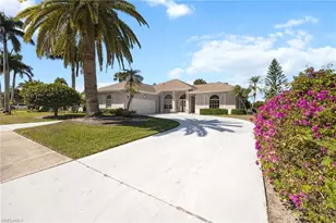 867 St Andrews Blvd, Naples, FL 34113 - Photo 2