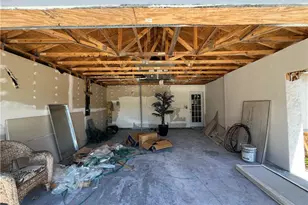 2031 10th Ave NE, Naples, FL 34120 - Photo 6