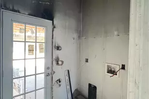 2031 10th Ave NE, Naples, FL 34120 - Photo 12