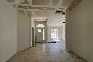 2031 10th Ave NE, Naples, FL 34120 - Photo 8