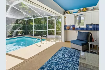 6642 Middlesex Pl, Naples, FL 34104 - Photo 10