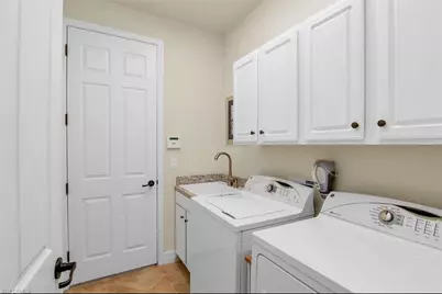 2930 Aviamar Cir, Naples, FL 34114 - Photo 20