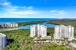 295 Grande Way, Naples, FL 34110 - Photo 2