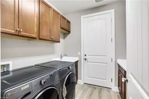 9373 Surfbird Ct, Naples, FL 34120 - Photo 30